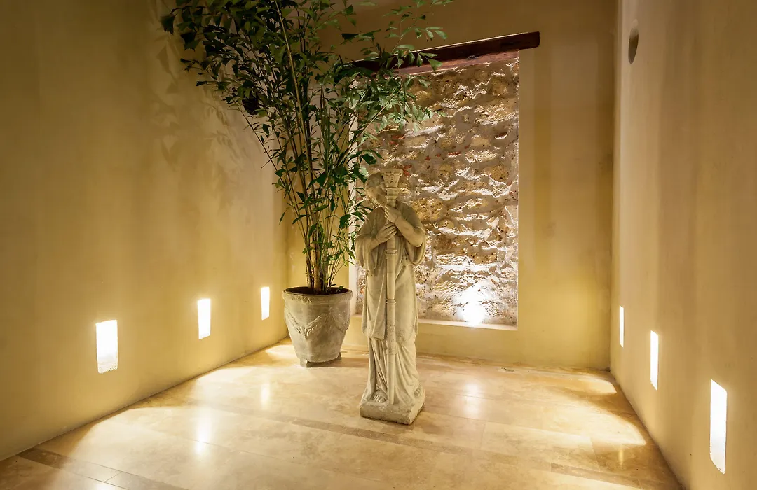 Bastion Luxury Hotel-1